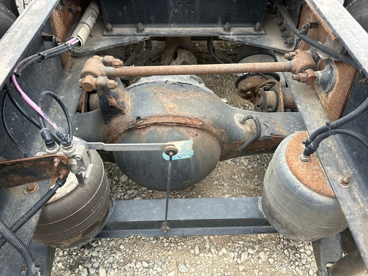 2016-kenworth-t680-image-19