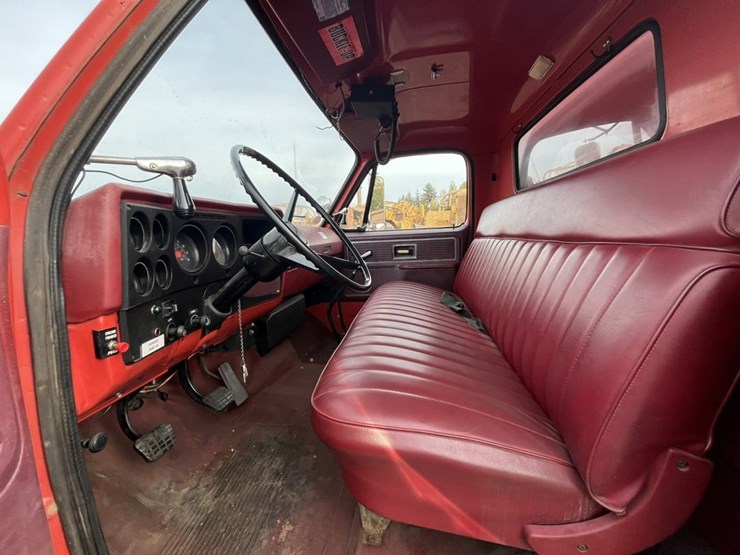 #1148-•-1980-gmc-v-8-fire-truck-image-77