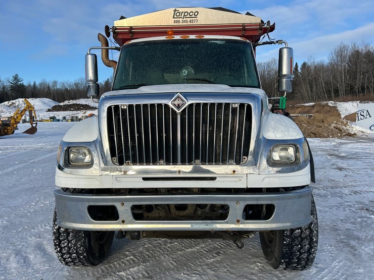 2005-international-7600-image-8