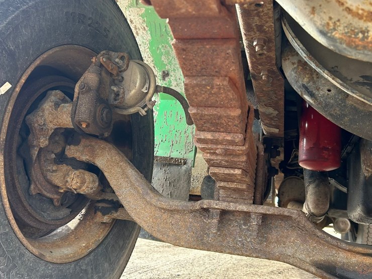 1996-international-4700-image-30