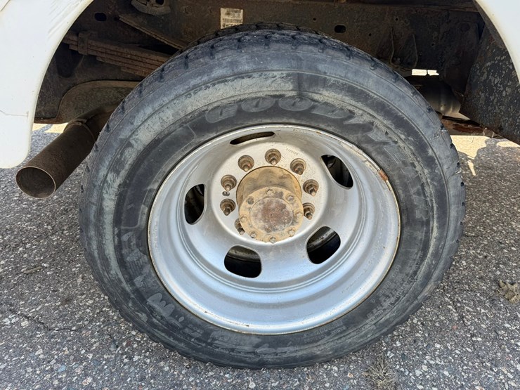 #1060-•-2015-ram-5500-heavy-duty-service-truck-image-49