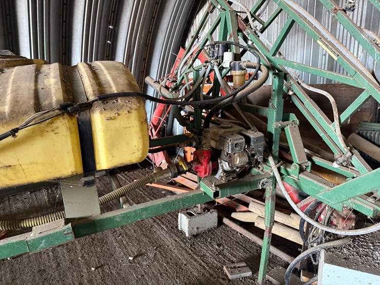 summers-pickup-sprayer-image-2