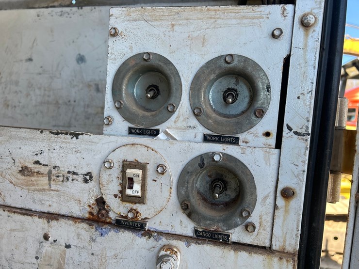 2008-chevrolet-kodiak-c4500-image-31