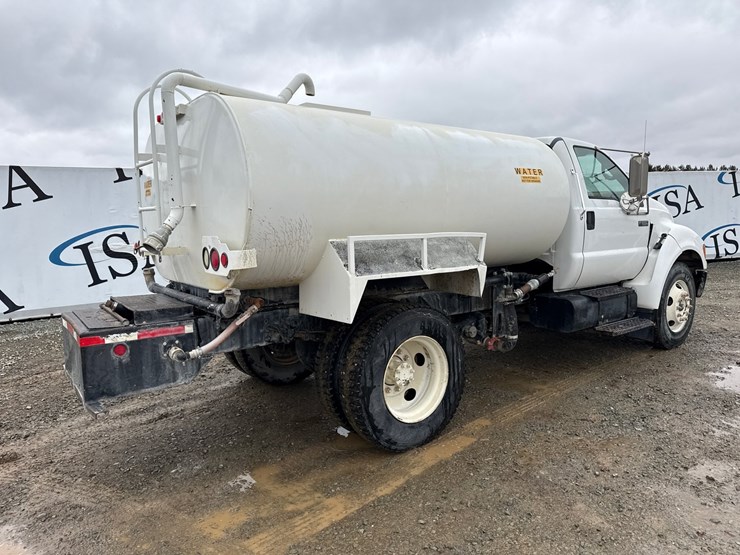 2006-ford-f650-image-5