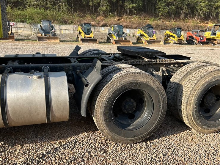 2019-international-12-image-17