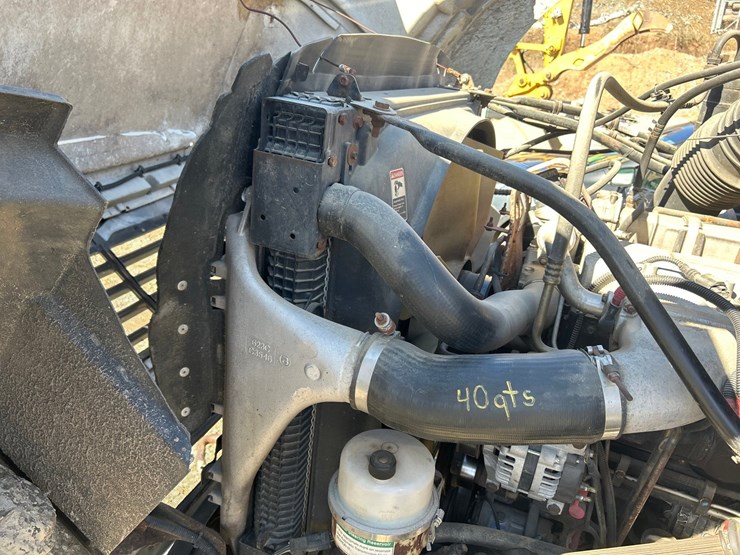 2005-massey-ferguson-8-image-39