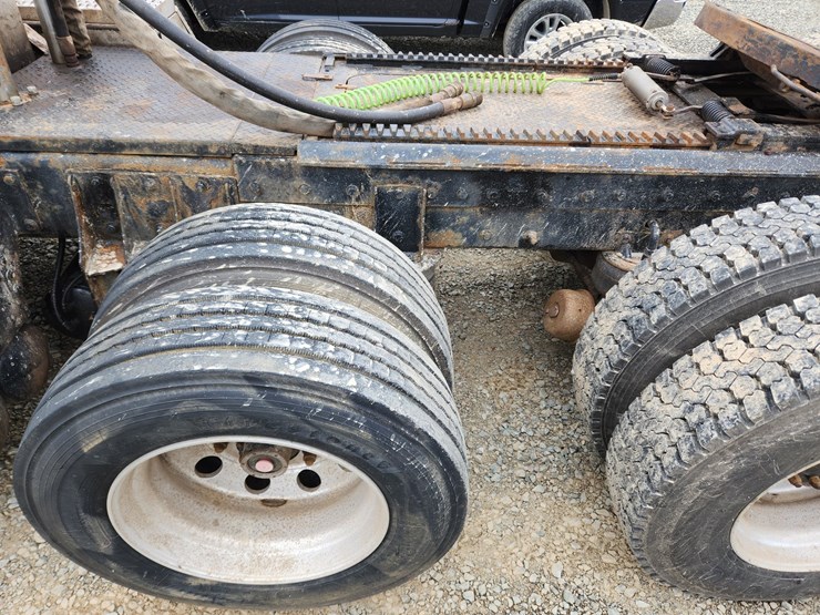 2006-kenworth-t800-image-21