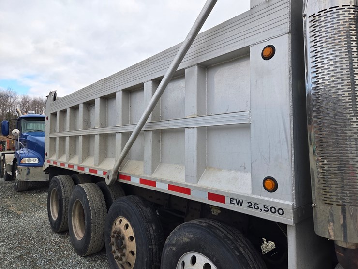 2006-massey-ferguson-8-image-21