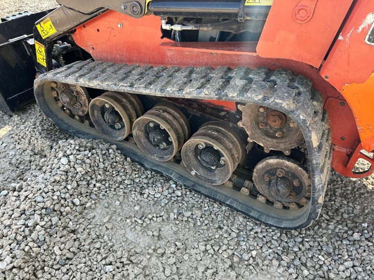 2018-ditch-witch-sk800-image-16