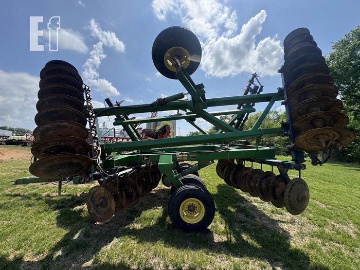 john-deere-630-image-10