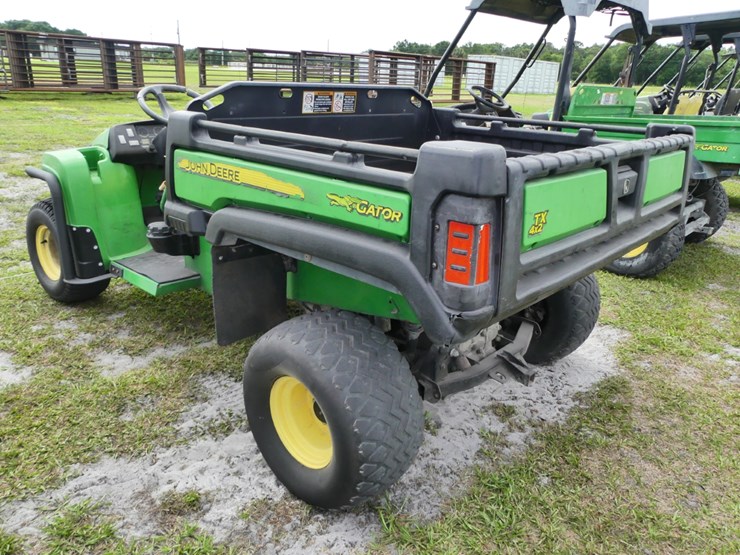 john-deere-tx-4x2-image-3