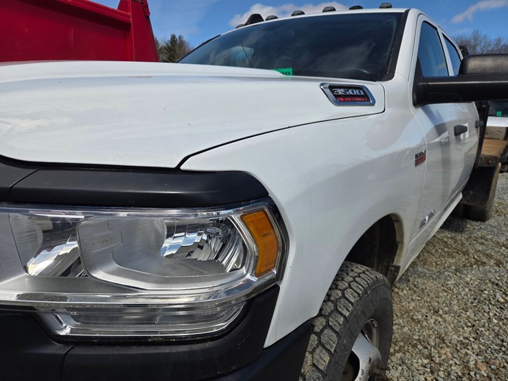 2019-dodge-3500hd-image-12
