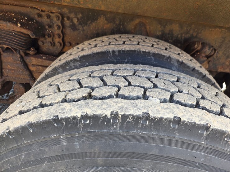 2005-massey-ferguson-8-image-83