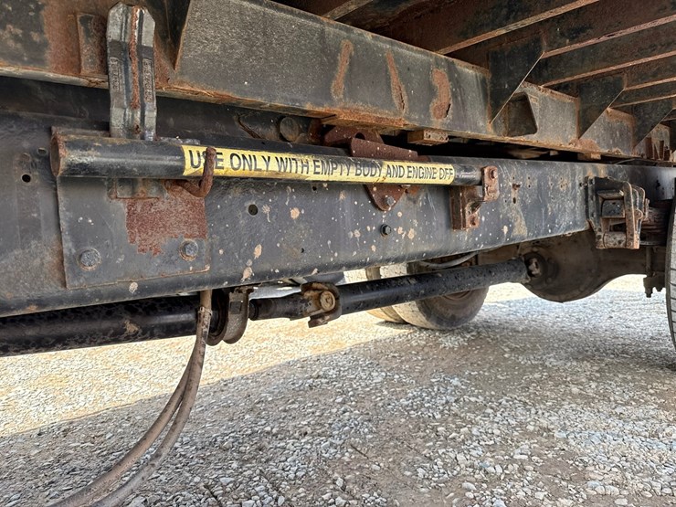 2000-international-4700-image-33