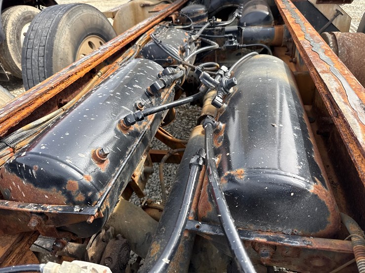 1996-western-star-4964s-image-44