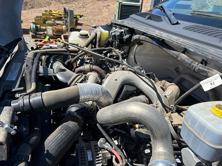 2023-ford-f750-image-43