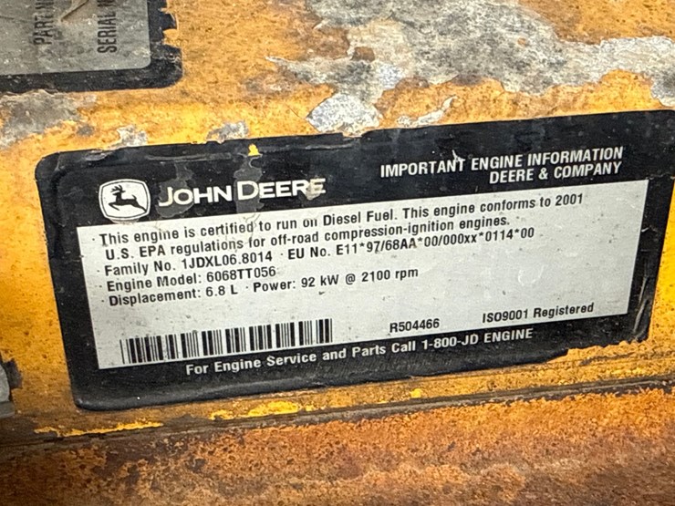 2002-deere-700h-lgp-image-42
