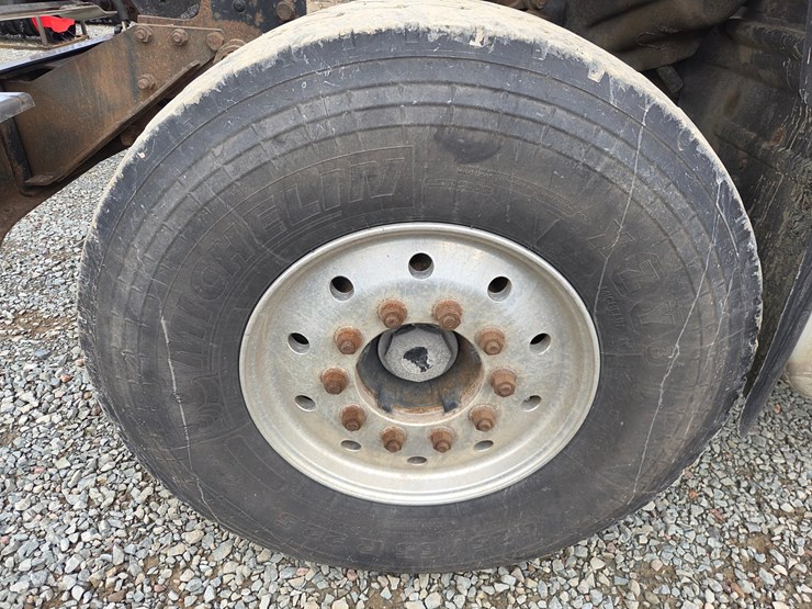 2006-massey-ferguson-8-image-67