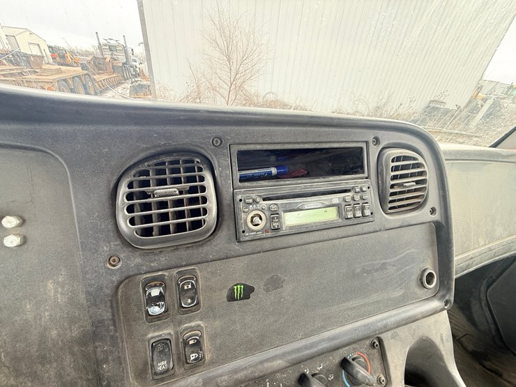 2004-caterpillar-c7-image-77