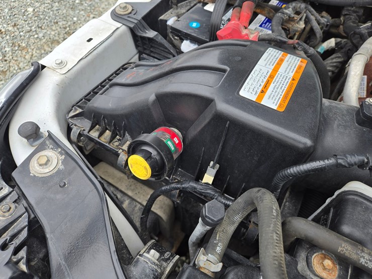 2011-ford-f550-image-48