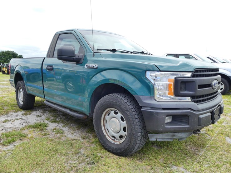 2019-ford-f150-xl-image-2