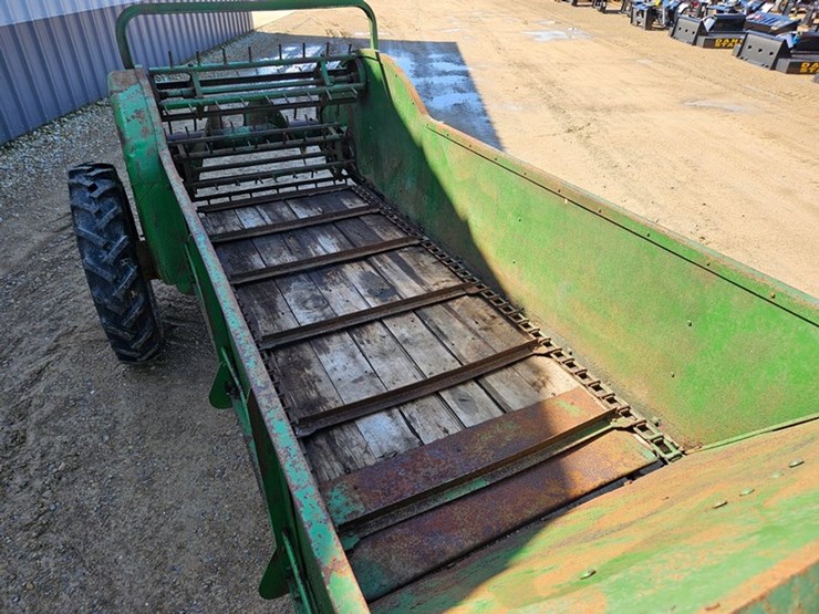 john-deere-7-image-13