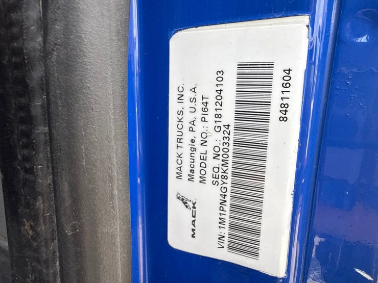 2019-massey-ferguson-8-image-73