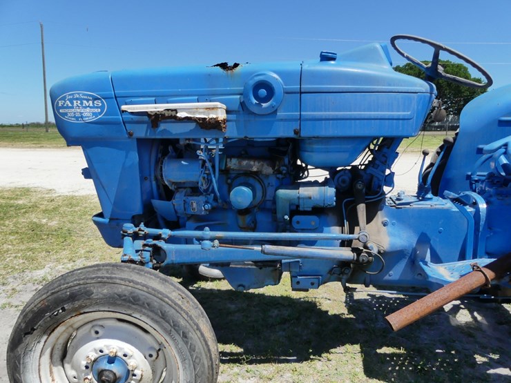 ford-tractor-image-8