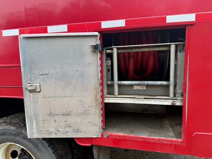 2012-international-7400-image-33