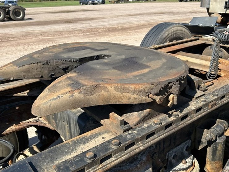 #1114-•-2005-western-star-tri-axle-heavy-haul-truck-tractor-image-18