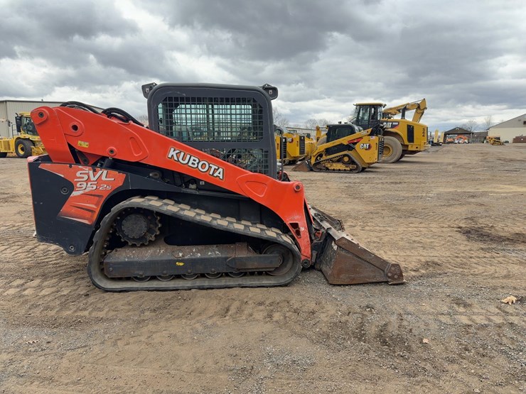 2020-kubota-svl95-2s-image-6