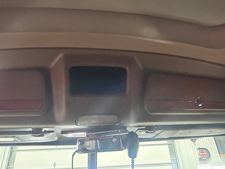 2007-peterbilt-379-image-53