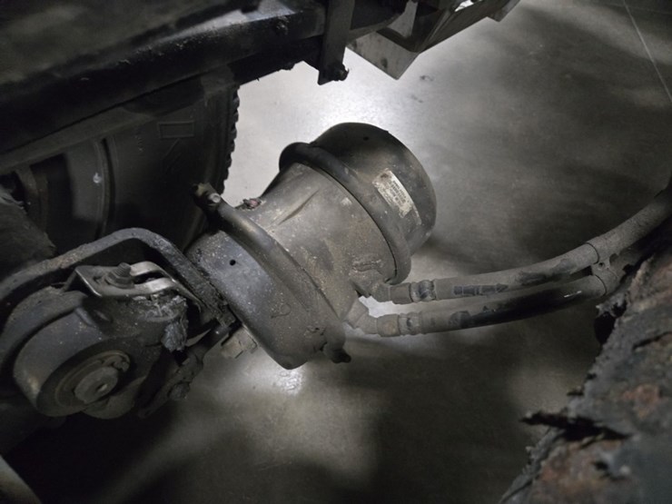 2015-kenworth-t680-image-32