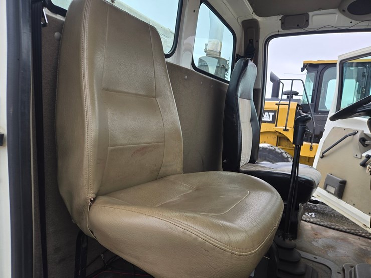 2006-caterpillar-c15-image-71