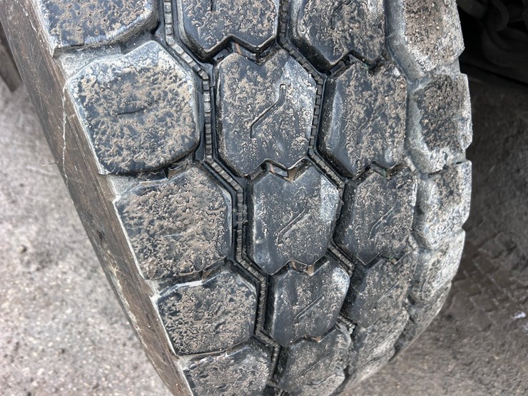 #1690-•-2013-international-7500-6x4-hydro-excavation-truck-image-77