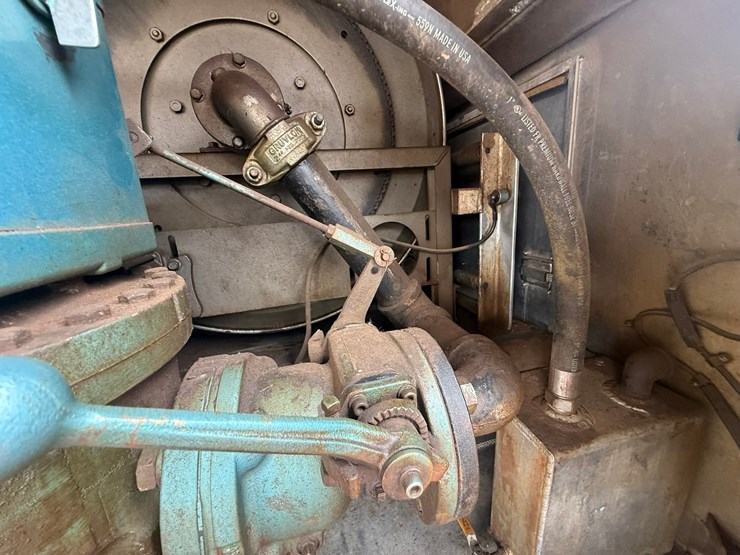 2012-international-7400-image-41