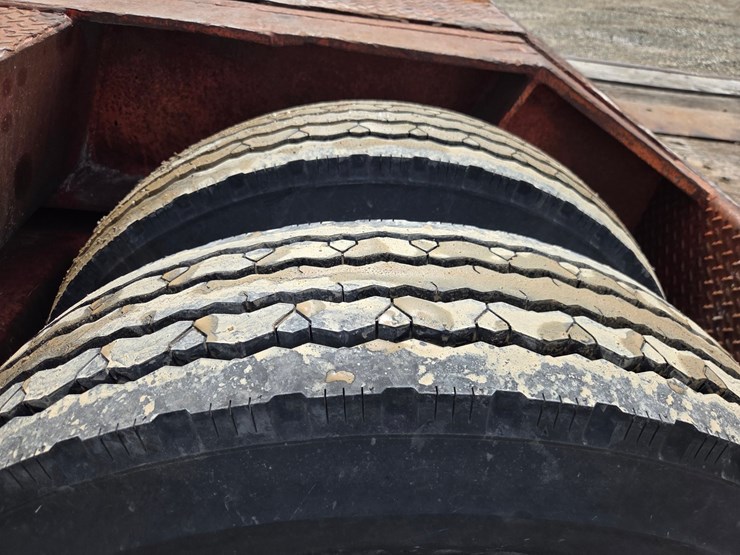 1975-massey-ferguson-8-image-47