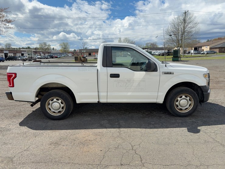 2016-ford-f150-xl-image-6