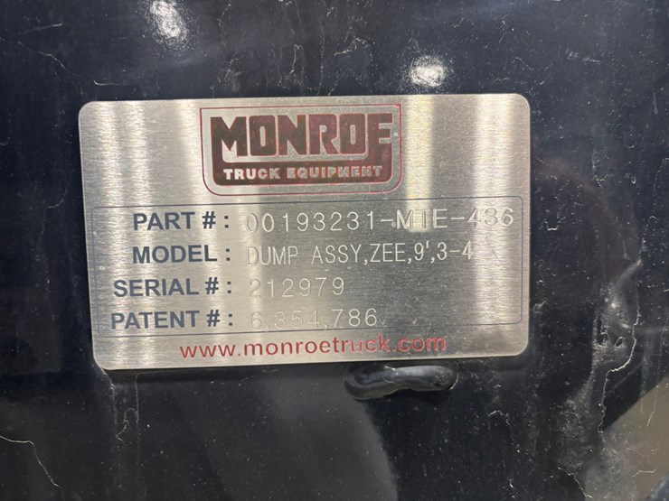 2022-ford-f550-sd-image-61