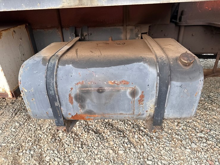 1990-international-4900-image-26