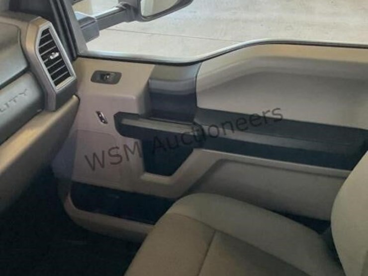 2017-ford-f450-image-25