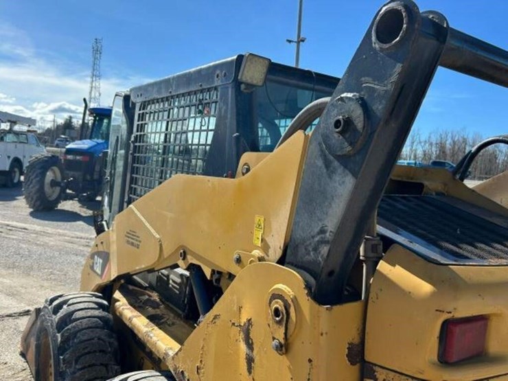 2009-caterpillar-232b2-image-27