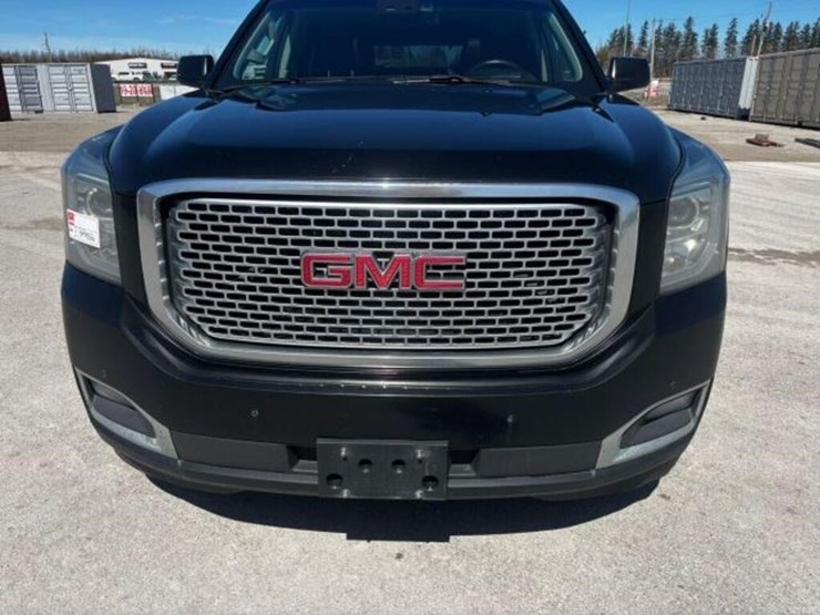 2016-gmc-yukon-denali-image-71