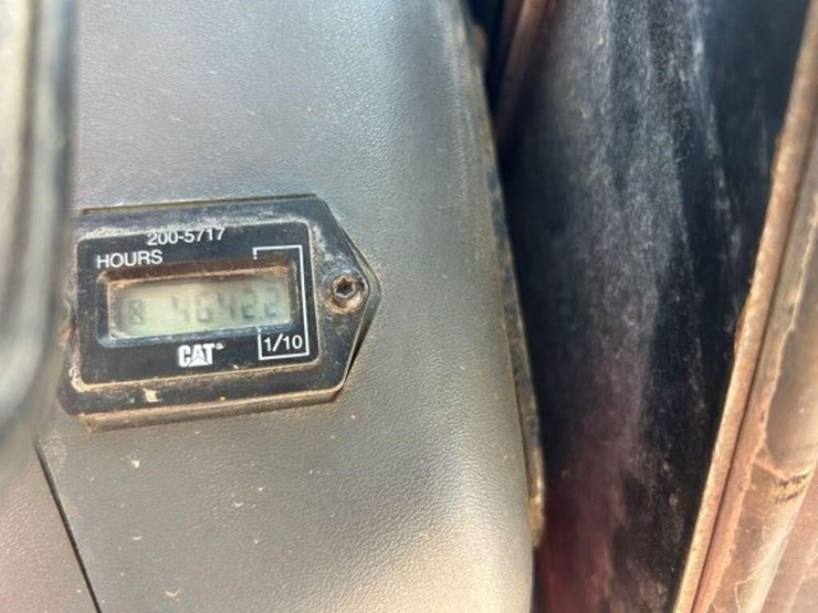 2009-caterpillar-232b2-image-8