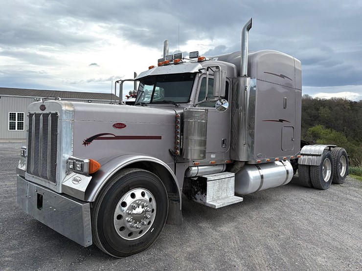 2007-peterbilt-379-image-1