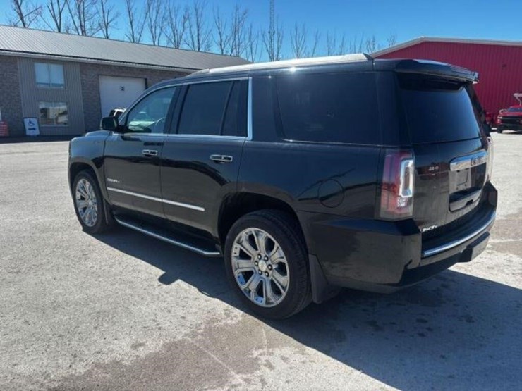 2016-gmc-yukon-denali-image-6