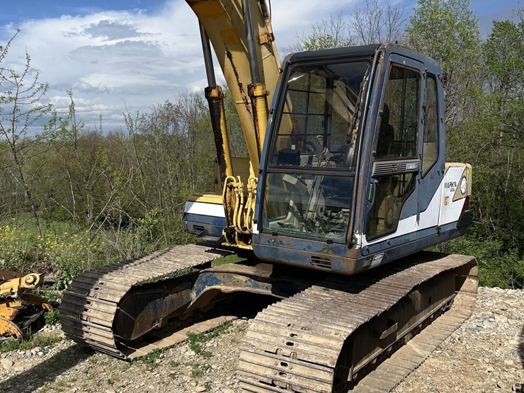 2006-komatsu-pc300-lc-4-image-1