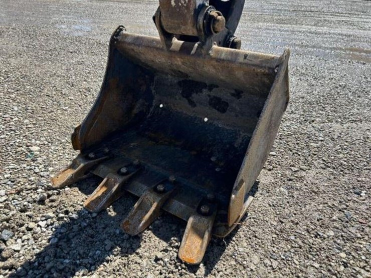 2020-bobcat-e20-image-22
