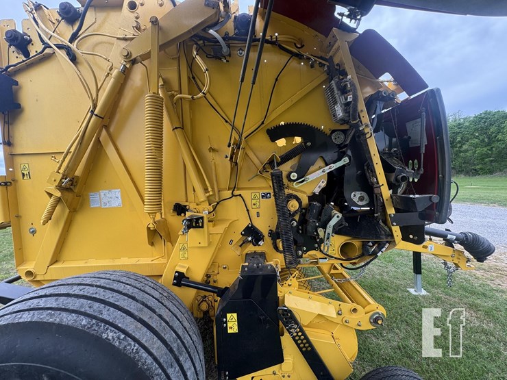 2022-new-holland-roll-belt-560-image-6