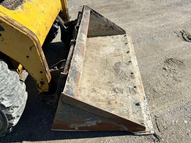 2009-caterpillar-232b2-image-32